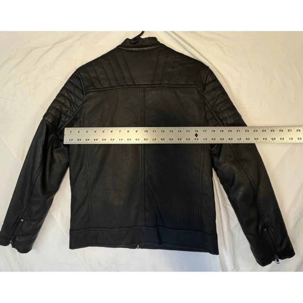 ASOS Mens Faux Leather Biker Jacket Black Quilted Shoulder Cafe Racer XS